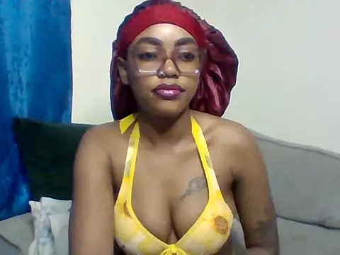 Snapshot of _crystal_princesss chatting on 04.28.26 crystal princesss online show from 04.28.26
