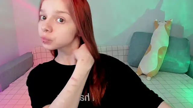 crystal lilith online show from 01.12.25