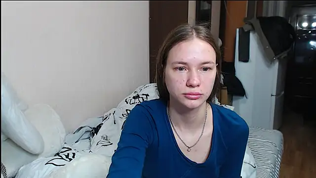 leila bambi  online show from 12.24.24