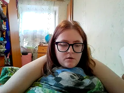 DesireMelissa online show from 12.04.25