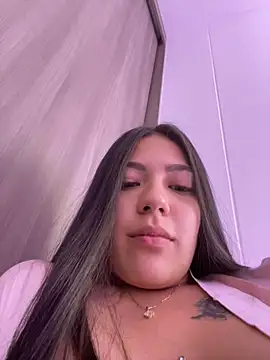 Latina vanessa online show from 01.13.25