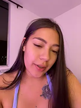 Latina vanessa online show from 03.22.25