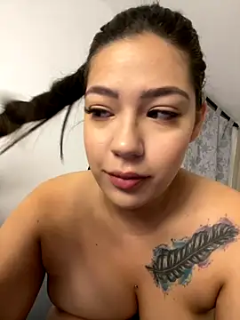 Latina vanessa online show from 09.16.25