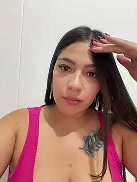 Latina vanessa online show from 02.15.26