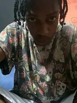 Larry-n-clouds online show from 12.03.25