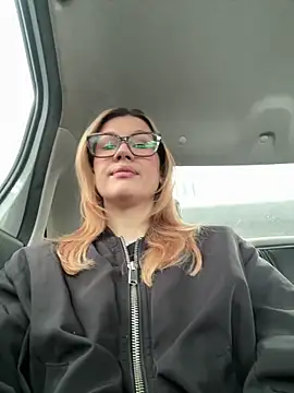 RinaCat online show from 09.13.25