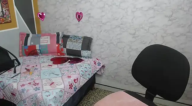 Snapshot of Georgina_Copper chatting on 02.11.25 Georgina Copper online show from 02.11.25