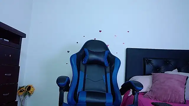 Snapshot of Georgina_Copper chatting on 02.28.26 Georgina Copper online show from 02.28.26