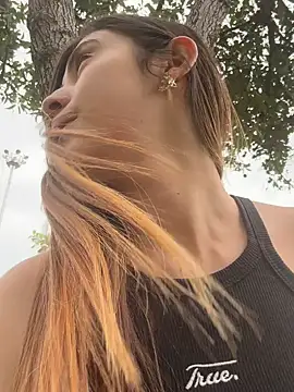 Nicol Swift  online show from 01.23.25