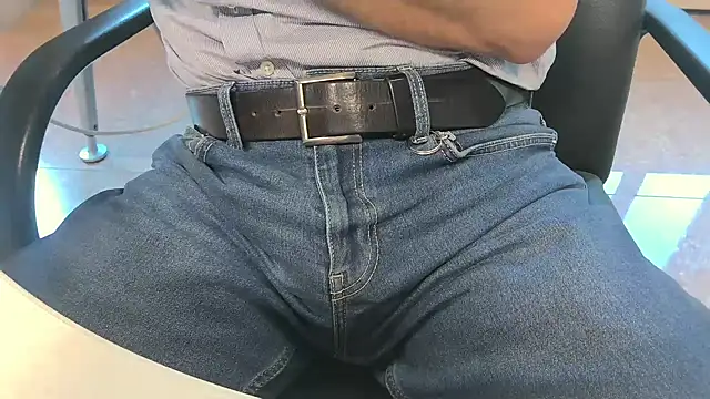 alessandroman2114 online show from 04.17.26