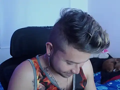 JOHANLEON1 online show from 09.17.25