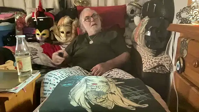 Snapshot of EroticVenetian chatting on 02.25.26 EroticVenetian online show from 02.25.26