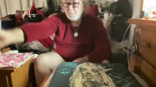 Snapshot of EroticVenetian chatting on 03.01.26 EroticVenetian online show from 03.01.26