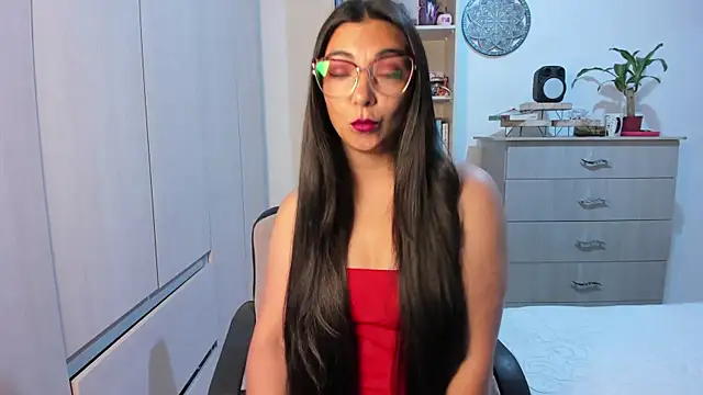 Snapshot of Karla_hernandez_ chatting on 06.24.26 Karla hernandez online show from 06.24.26
