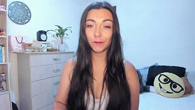 Snapshot of Karla_hernandez_ chatting on 07.08.26 Karla hernandez online show from 07.08.26