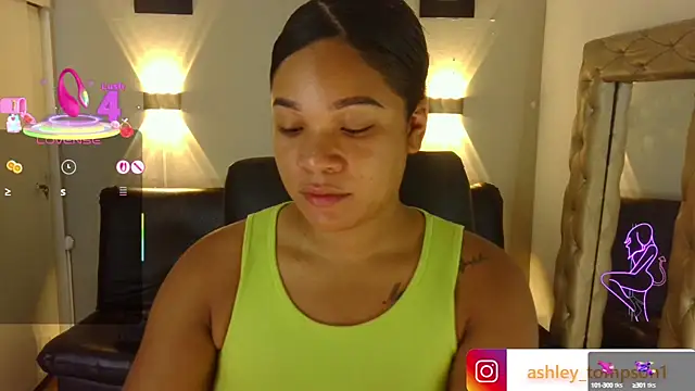 ashley Tompson1 online show from 03.12.25