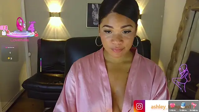 ashley Tompson1 online show from 03.21.25