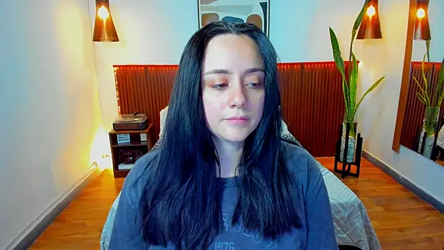 KatherineBond online show from 11.18.25