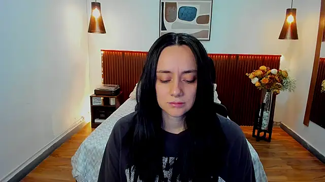 KatherineBond online show from 03.25.26