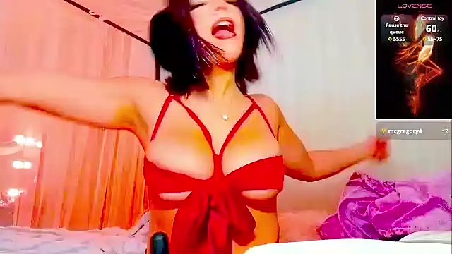 Snapshot of Aubreyessex chatting on 12.23.24 Aubreyessex online show from 12.23.24