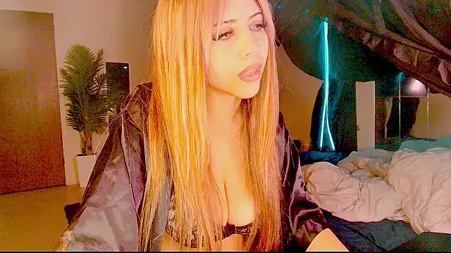 Snapshot of Aubreyessex chatting on 09.25.25 Aubreyessex online show from 09.25.25