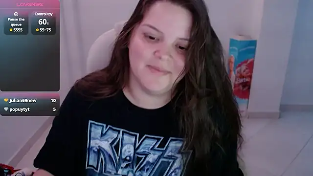 Snapshot of Gabiwaifu chatting on 12.07.24 Gabiwaifu online show from 12.07.24