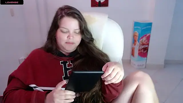 Snapshot of Gabiwaifu chatting on 12.22.24 Gabiwaifu online show from 12.22.24