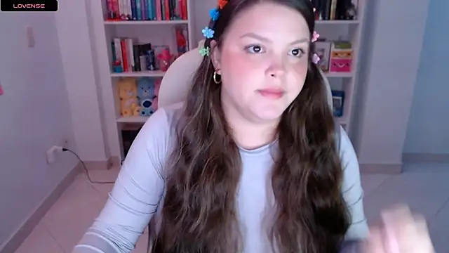 Snapshot of Gabiwaifu chatting on 01.15.25 Gabiwaifu online show from 01.15.25