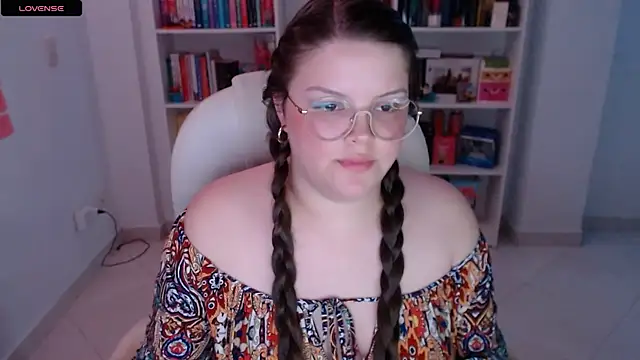 Snapshot of Gabiwaifu chatting on 02.02.25 Gabiwaifu online show from 02.02.25