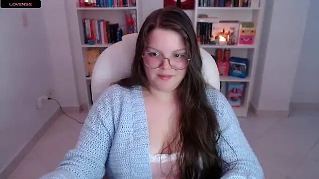 Snapshot of Gabiwaifu chatting on 02.08.25 Gabiwaifu online show from 02.08.25