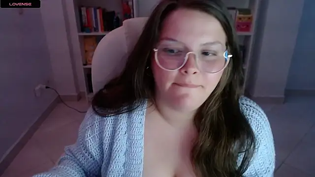 Snapshot of Gabiwaifu chatting on 02.09.25 Gabiwaifu online show from 02.09.25