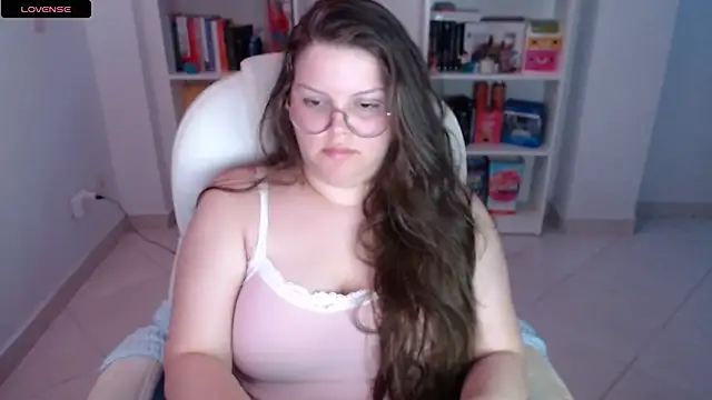 Snapshot of Gabiwaifu chatting on 02.09.25 Gabiwaifu online show from 02.09.25