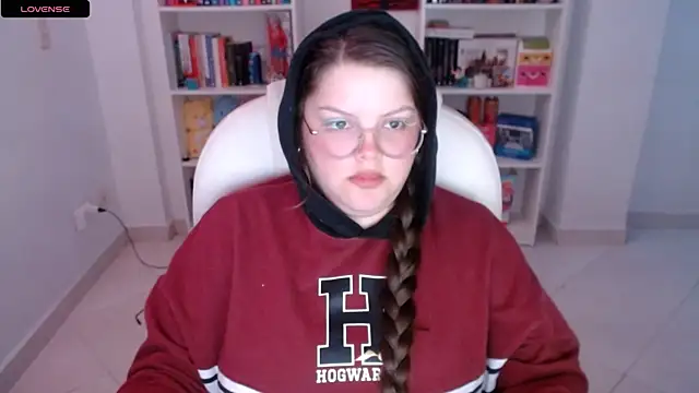 Snapshot of Gabiwaifu chatting on 02.09.25 Gabiwaifu online show from 02.09.25