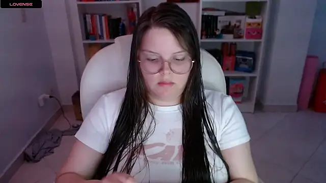 Snapshot of Gabiwaifu chatting on 02.27.25 Gabiwaifu online show from 02.27.25