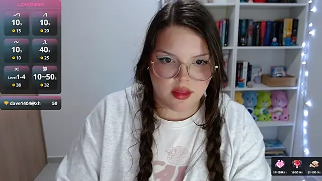 Snapshot of Gabiwaifu chatting on 03.20.25 Gabiwaifu online show from 03.20.25