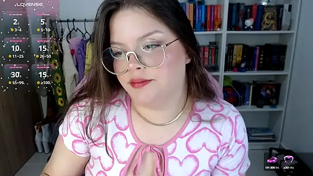 Snapshot of Gabiwaifu chatting on 09.20.25 Gabiwaifu online show from 09.20.25