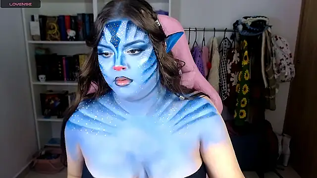 Snapshot of Gabiwaifu chatting on 10.13.25 Gabiwaifu online show from 10.13.25