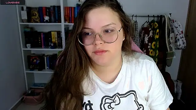 Snapshot of Gabiwaifu chatting on 10.15.25 Gabiwaifu online show from 10.15.25