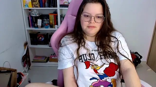 Snapshot of Gabiwaifu chatting on 02.10.26 Gabiwaifu online show from 02.10.26