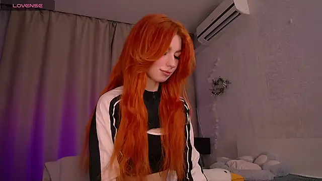 Snapshot of Evaa_Moonn_ chatting on 01.20.25 Evaa Moonn online show from 01.20.25