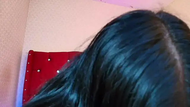 AnnaliOlsenX online show from 05.06.26
