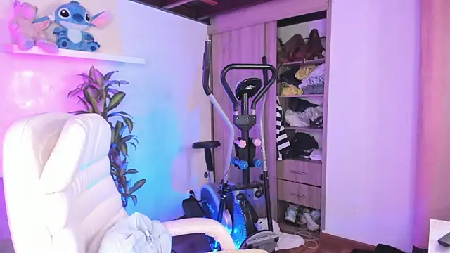 Nataliia 09 online show from 09.19.25