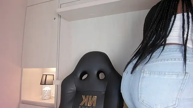 tamaraa smiith online show from 03.04.26