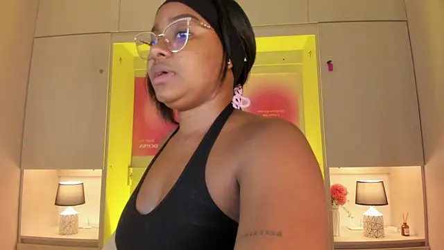 tamaraa smiith online show from 04.16.26