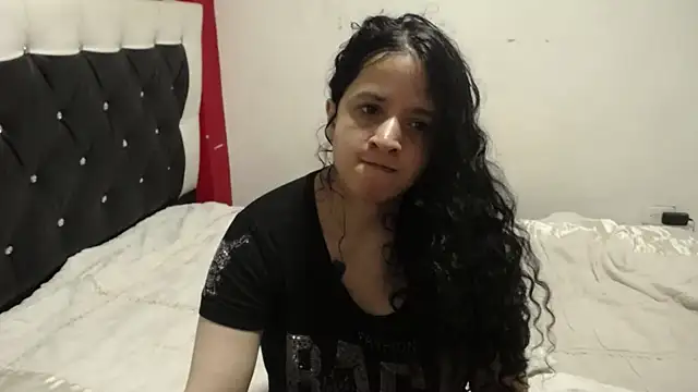 Katty Bones online show from 10.21.25