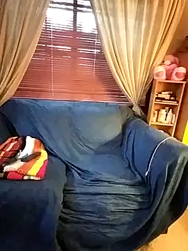 Snapshot of Bayou_Woman68 chatting on 12.04.25 Bayou Woman68 online show from 12.04.25