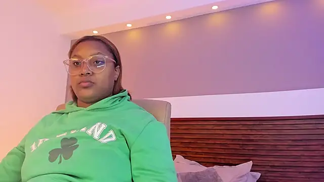 Adelehottman online show from 03.25.26