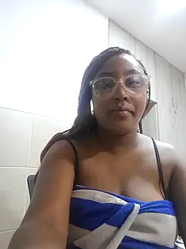 Adelehottman online show from 05.16.26