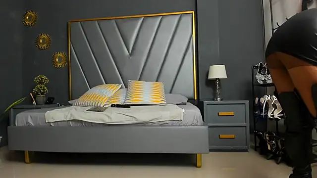 BrendaAdams  online show from 03.13.25