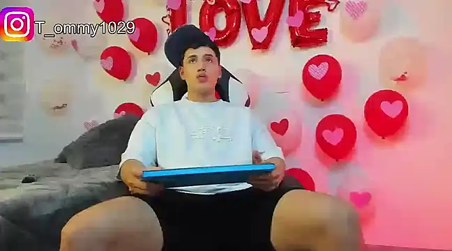 Snapshot of Tommy_Jos chatting on 02.16.25 Tommy Jos online show from 02.16.25